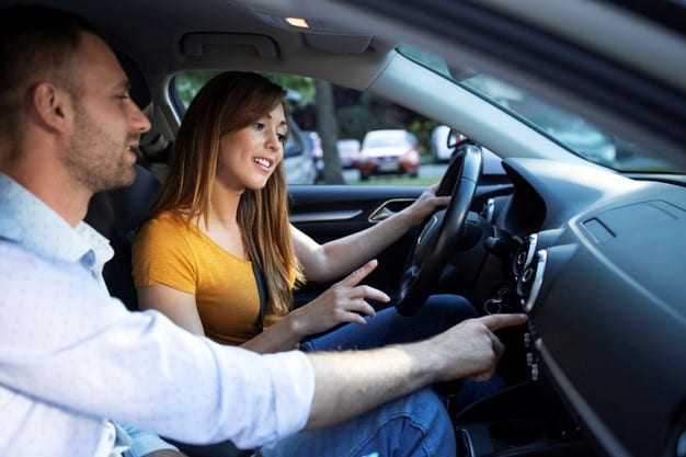 Four tips to save money while learning to drive & obtaining a license