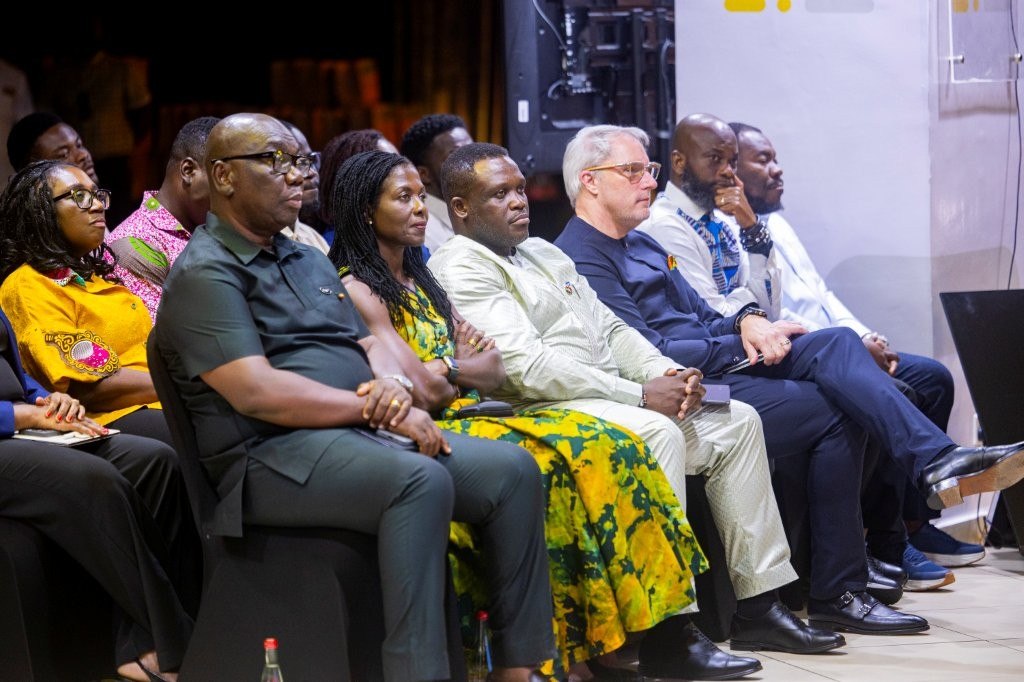 Stephen Blewett, Samuel Nartey George and a section of MTN Ghana ExCom at the 30th anniversary launch